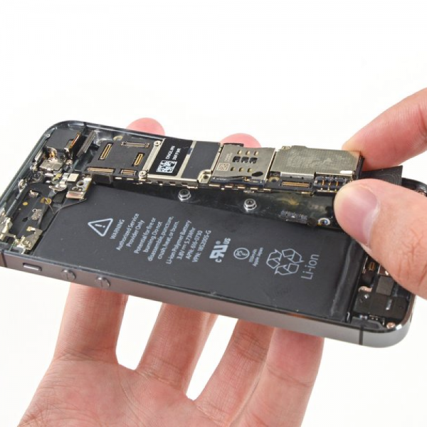 Замена контроллера питания iPhone SE