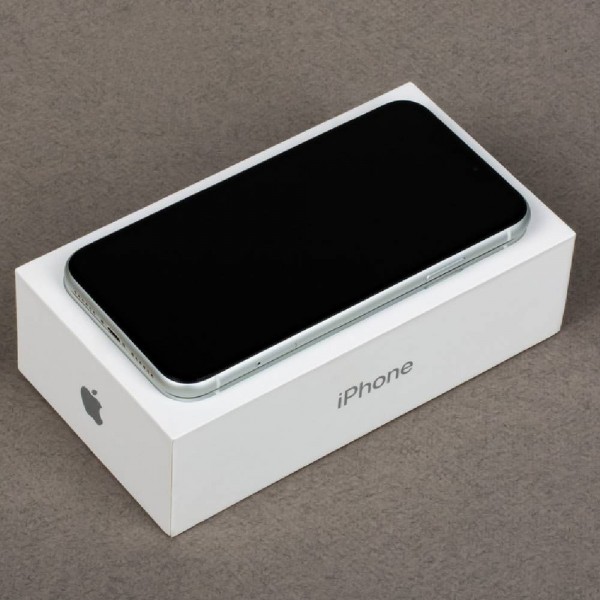 Б/У Apple iPhone XR 128Gb White