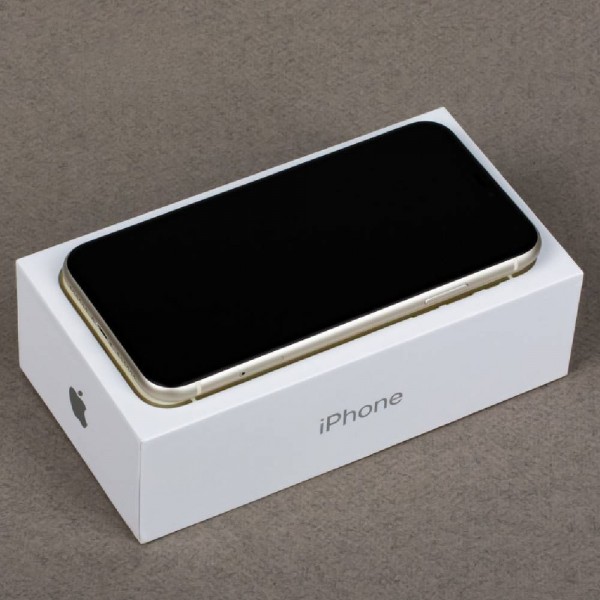 Б/У Apple iPhone 11 64Gb White