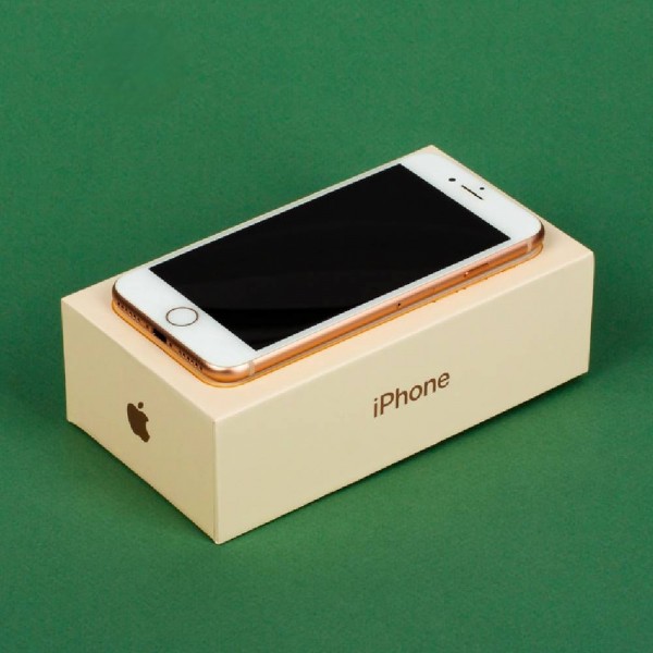 Б/У Apple iPhone 8 128Gb Gold