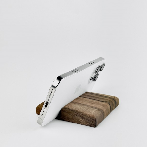 Б/У Apple iPhone 16 Pro 128Gb White Titanium eSIM