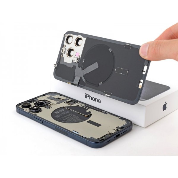 Замена заднего стекла iPhone 16