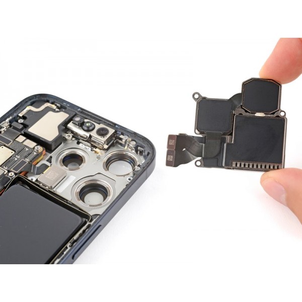 Замена основной камеры iPhone 16