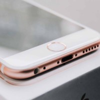 Б/У Apple iPhone 6s 16Gb Rose Gold.