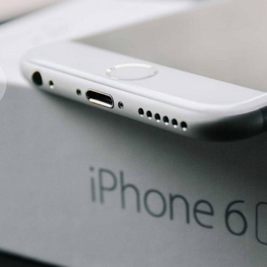 Б/У Apple iPhone 6s 64Gb Silver