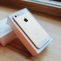 Б/У Apple iPhone SE 64Gb Rose Gold