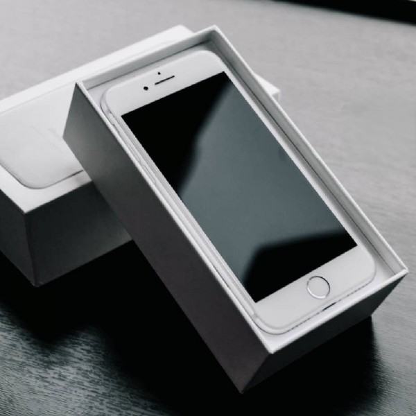 Б/У Apple iPhone 7 32Gb Silver