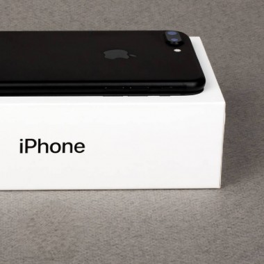 Б/У Apple iPhone 7 Plus 128Gb Black