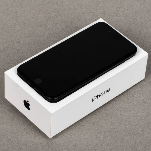 Б/У Apple iPhone 7 Plus 256Gb Black
