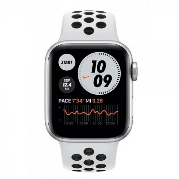 Б/У Apple Watch Nike SE 44mm Silver Aluminium Case з Pure Platinum Black Nike Sport Band (MYYH2)