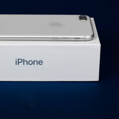 Б/У Apple iPhone 8 Plus 64Gb Silver