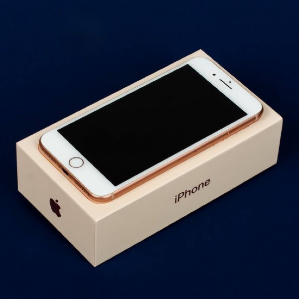 Б/У Apple iPhone 8 Plus 64Gb Gold