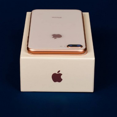 Б/У Apple iPhone 8 Plus 256Gb Gold