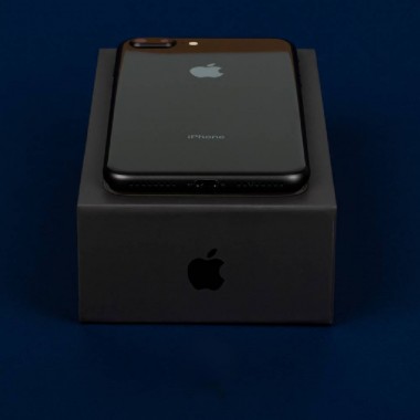 Б/У Apple iPhone 8 Plus 256Gb Space Gray