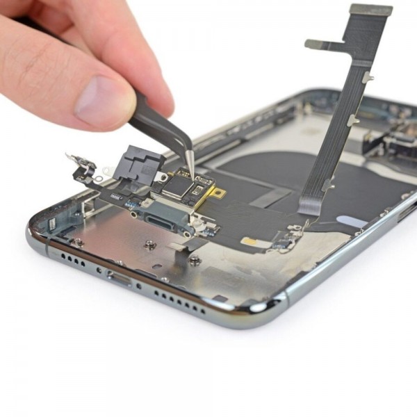 Замена разъема для зарядки iPhone 11 Pro Max