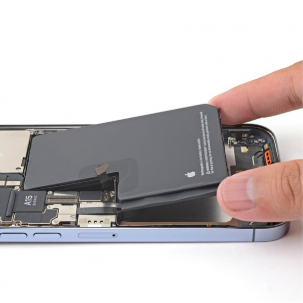 Замена аккумулятора iPhone 13 Pro (с гарантией 1 год)