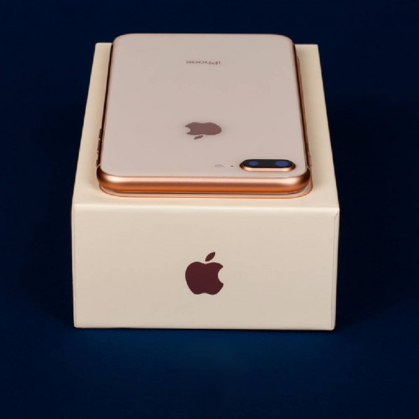 Б/У Apple iPhone 8 Plus 128Gb Gold