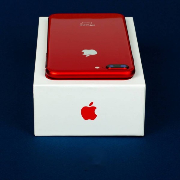 Б/У Apple iPhone 8 Plus 128Gb Red