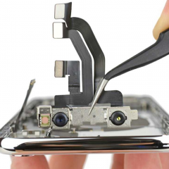 Чистка фронтальной камеры iPhone X